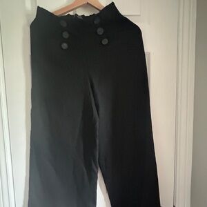 Black wide-legged Pants